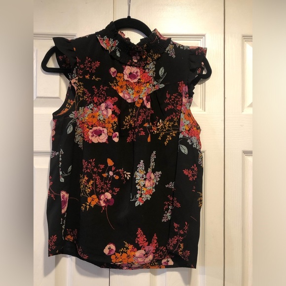 Floral Top - Picture 2 of 2